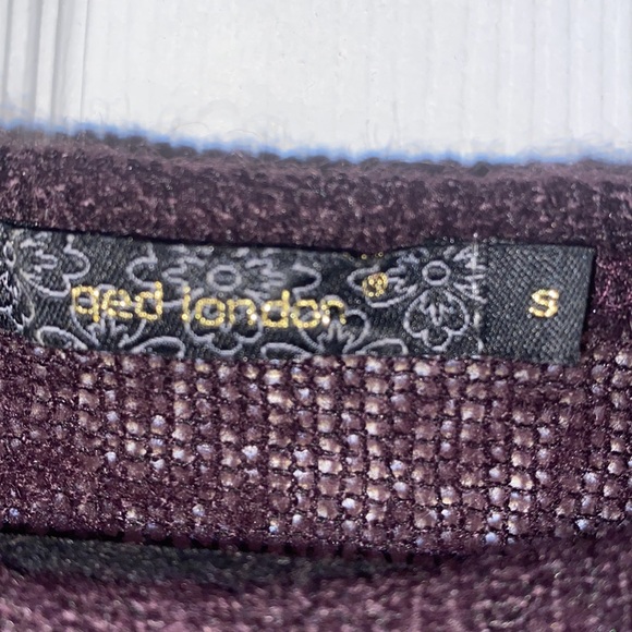 QED London Sheer Burgundy Sweater - Picture 2 of 7